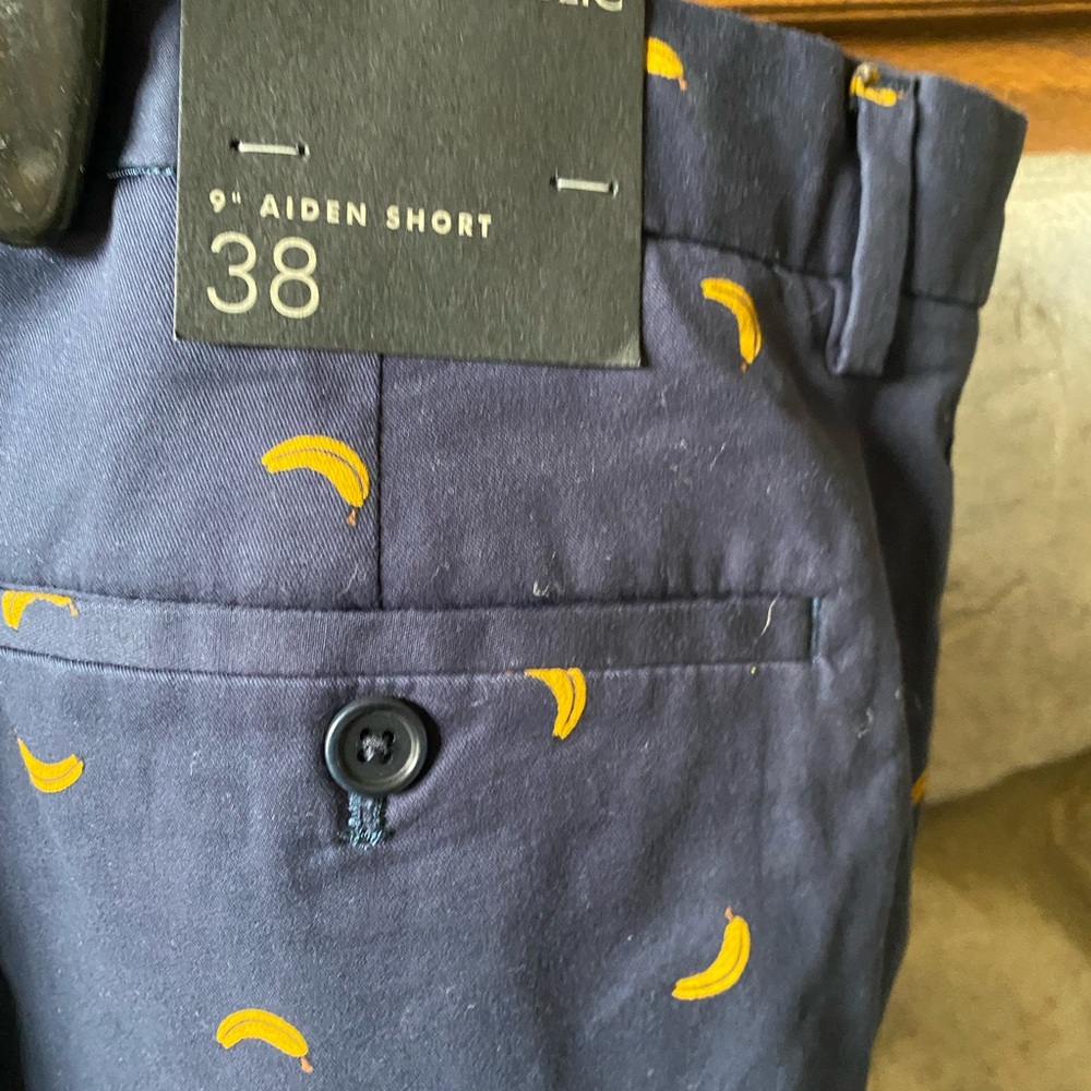 NWT banana shorts